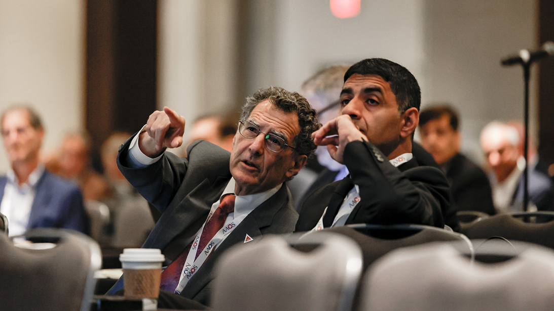 people in audience 